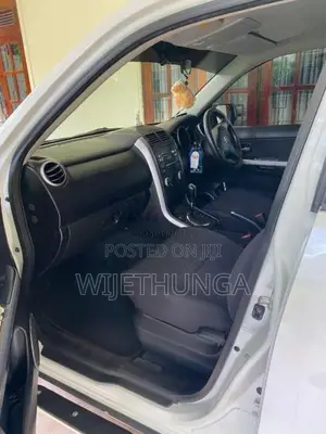 Suzuki Grand Vitara 2012 SUV (Used)