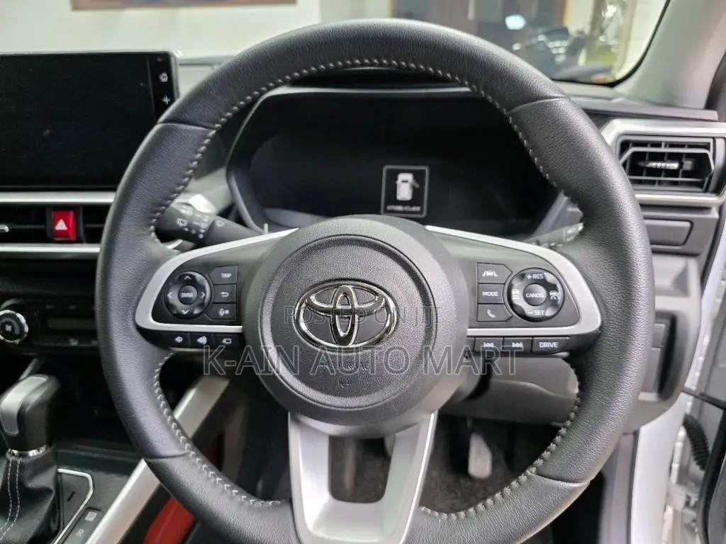 Toyota Raize HYBRID 2025 SUV (Used)