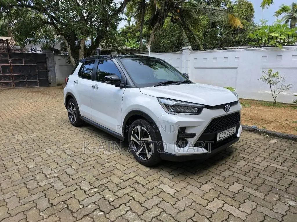 Toyota Raize HYBRID 2025 SUV (Used)