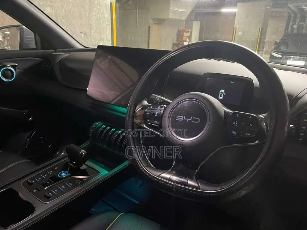 BYD Atto 3 2025 SUV (Used)