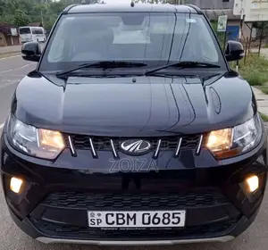 Mahindra Kuv 100 2022 SUV (Used)