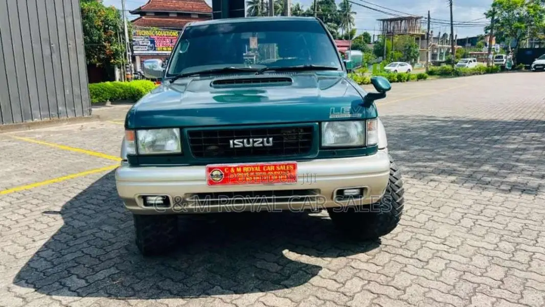 Isuzu Bighorn 1986 SUV (Used)