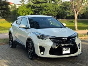 Toyota CHR 2017 SUV (Used)