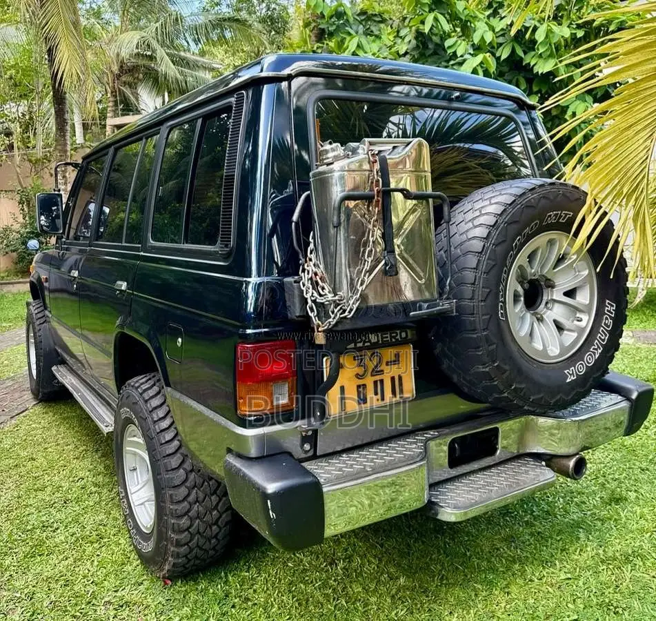 Mitsubishi Pajero 1985 SUV (Used)