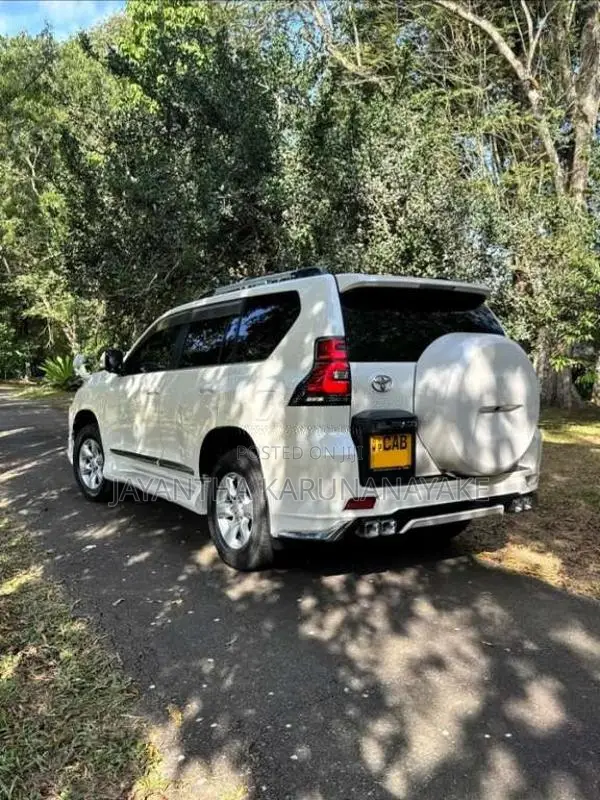 Toyota Land Cruiser Prado 150 2013 SUV (Used)