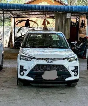 Toyota Raize Hybrid 2025 SUV Unregistered (Recondition)