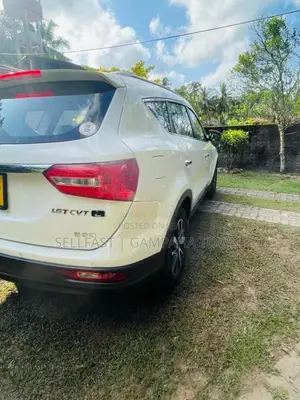 DFSK 580 2021 SUV (Used)