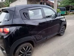 Mahindra Kuv 100 2022 SUV (Used)
