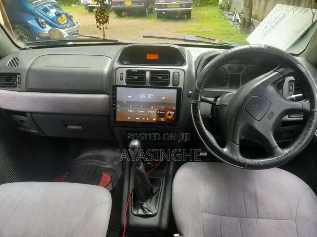 Mitsubishi Pajero IO 2000 SUV (Used)