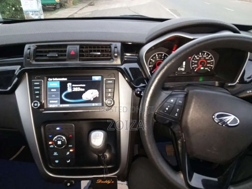 Mahindra Kuv 100 2022 SUV (Used)