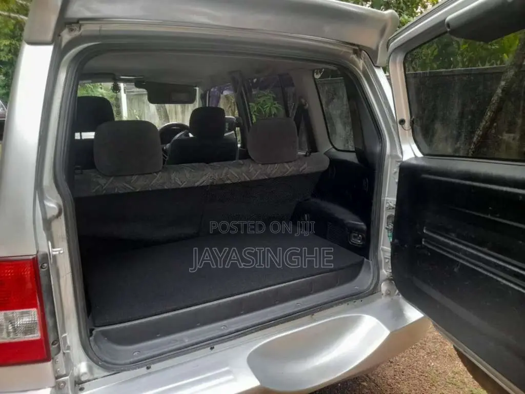 Mitsubishi Pajero IO 2000 SUV (Used)