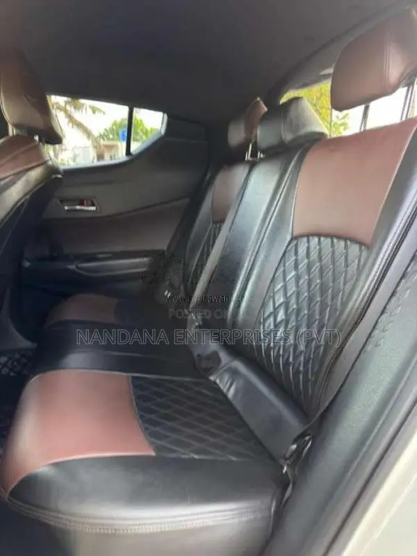 Toyota CHR 2017 SUV (Used)