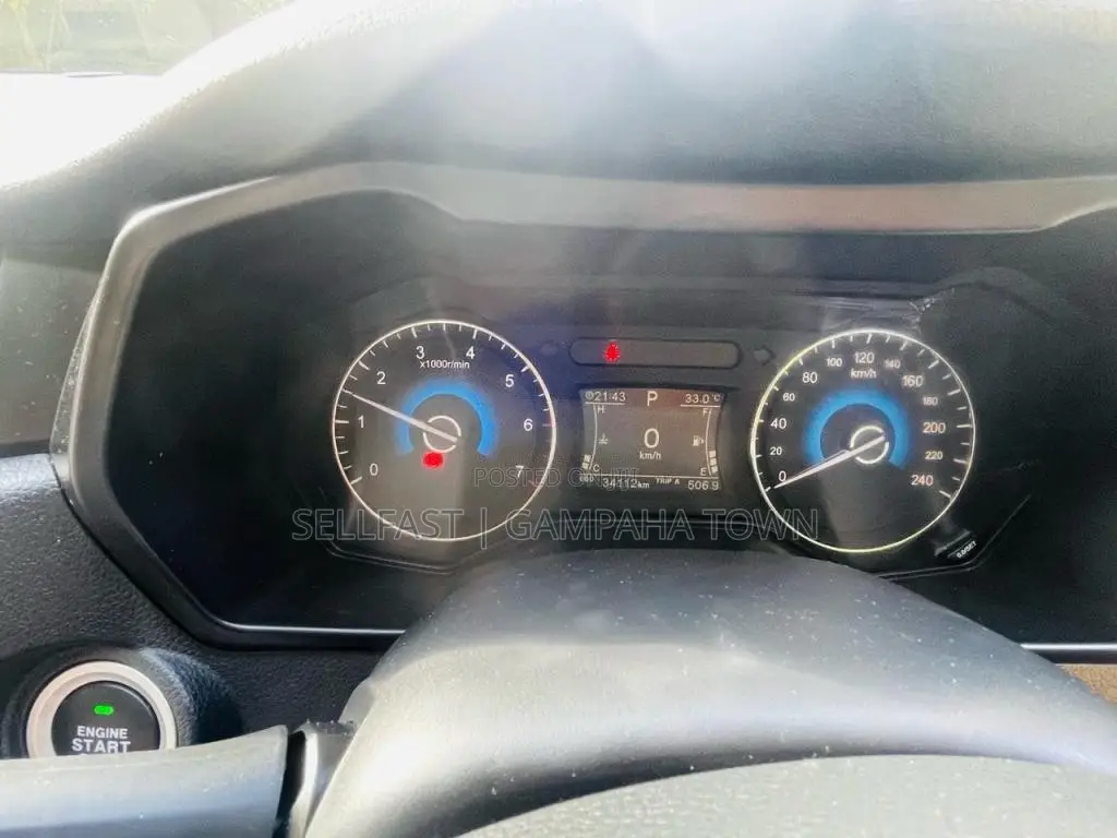 DFSK 580 2021 SUV (Used)