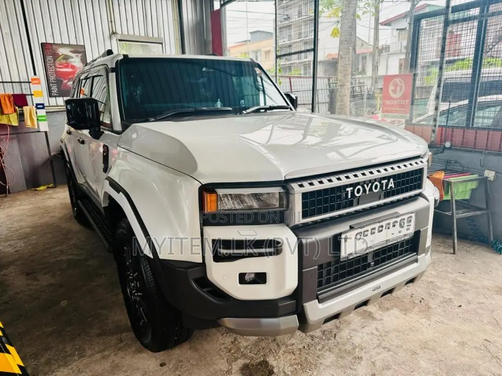 Toyota LAND CRUISER PRADO 250 2025 SUV (Used)