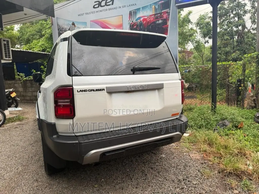 Toyota LAND CRUISER PRADO 250 2025 SUV (Used)