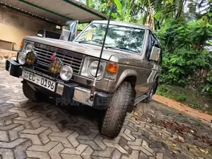 Mitsubishi Pajero 1989 SUV (Used)