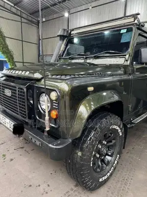 Land-Rover Defender 1985 SUV (Used)