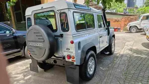 Land-Rover Defender 90 2013 SUV (Used)