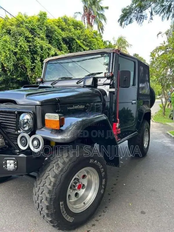 Toyota Land Cruiser BJ 40 1982 SUV (Used)