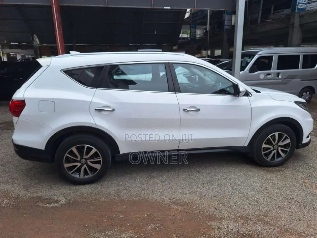 DFSK GLORY 580 2021 SUV (Used)