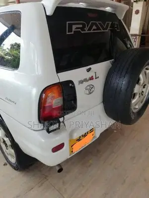 Toyota RAV4 2000 SUV (Used)