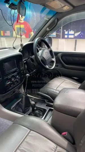 Toyota Land Cruiser Sahara 100 1999 SUV (Used)