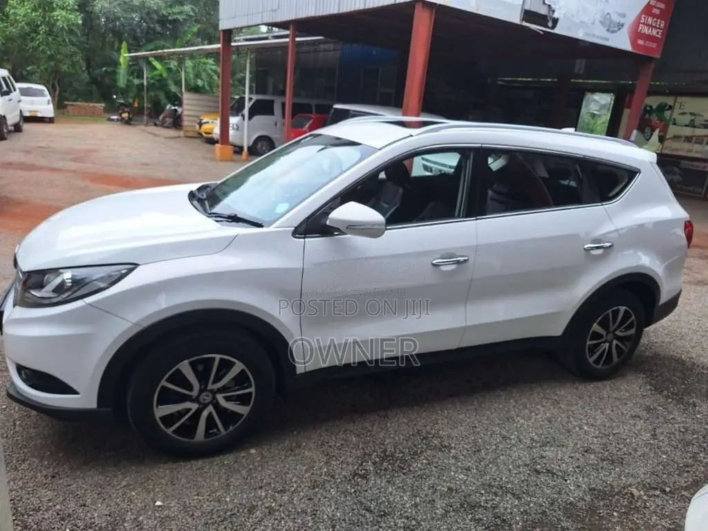 DFSK GLORY 580 2021 SUV (Used)