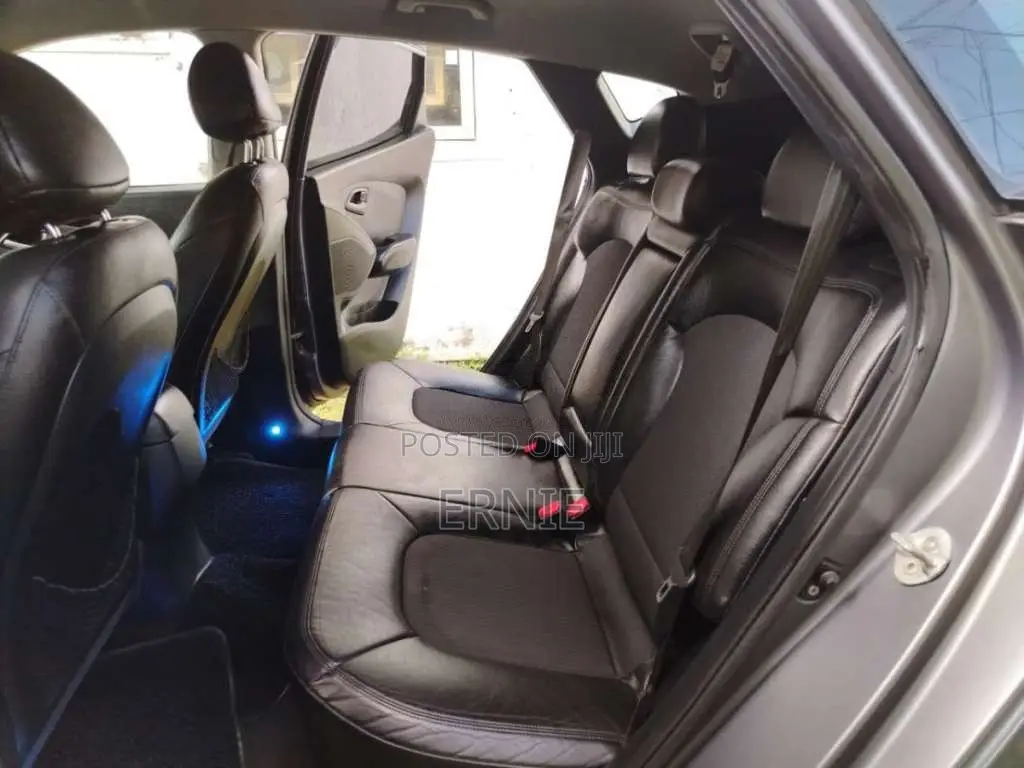 Hyundai Tucson 2011 SUV (Used)