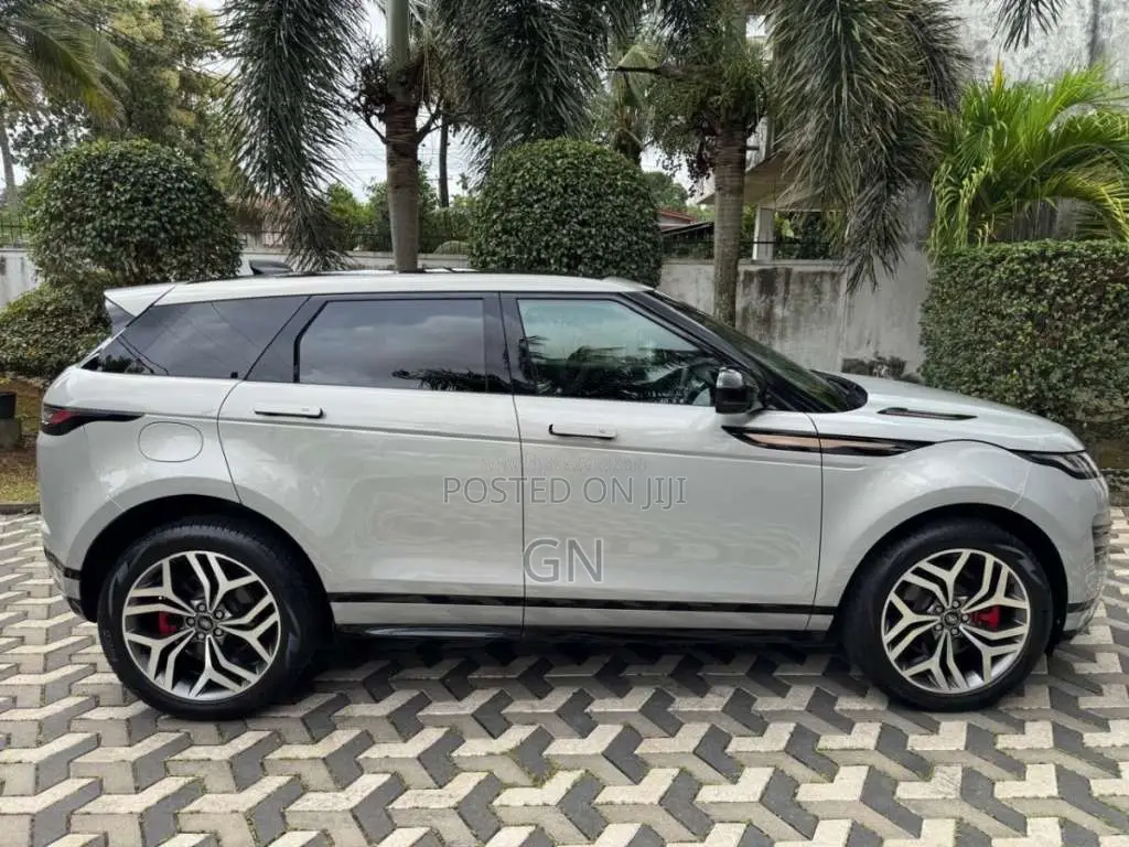 Range-Rover Evoque P300 2024 SUV Unregistered (Recondition)