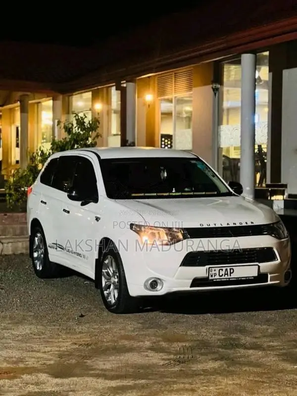 Mitsubishi Outlander 2016 SUV (Used)