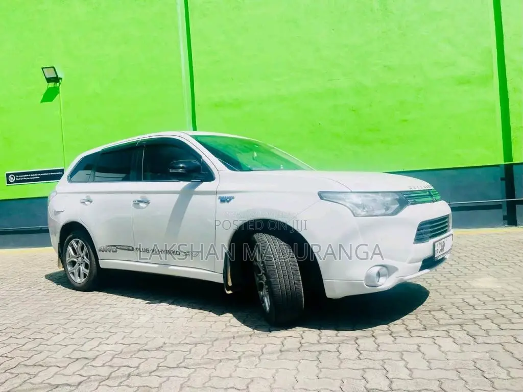 Mitsubishi Outlander 2016 SUV (Used)