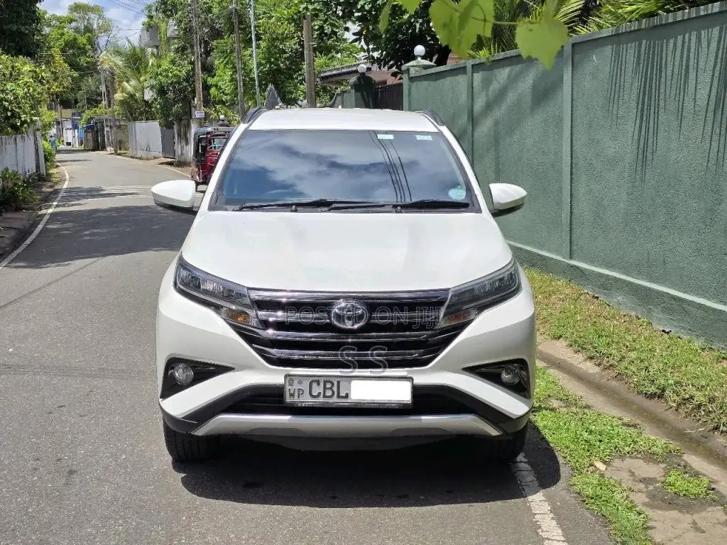 Toyota Rush 2020 SUV (Used)