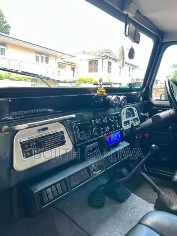 Toyota Land Cruiser BJ 40 1982 SUV (Used)