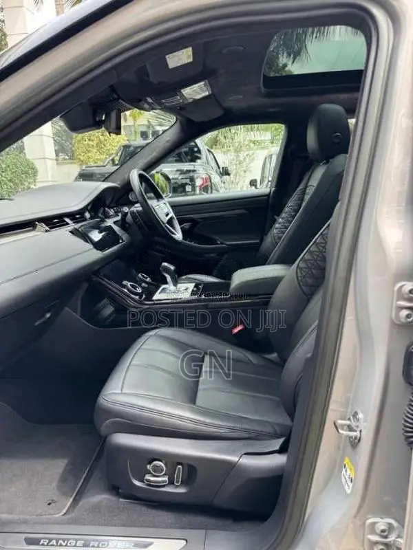 Range-Rover Evoque P300 2024 SUV Unregistered (Recondition)