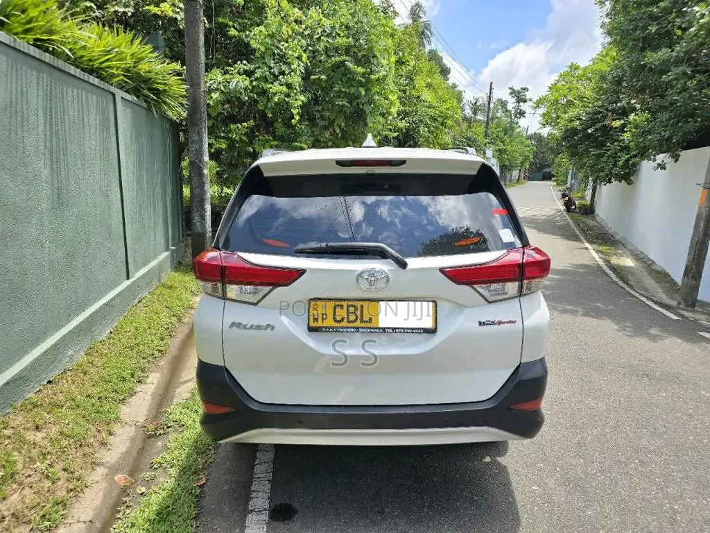 Toyota Rush 2020 SUV (Used)