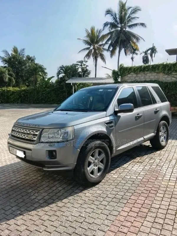 Land-Rover Freelander 2011 SUV (Used)