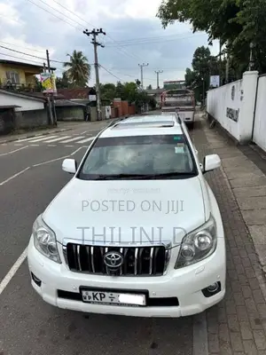 Toyota Land Cruiser 150 2011 SUV (Used)