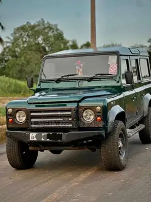 Land-Rover Defender 1984 SUV (Used)