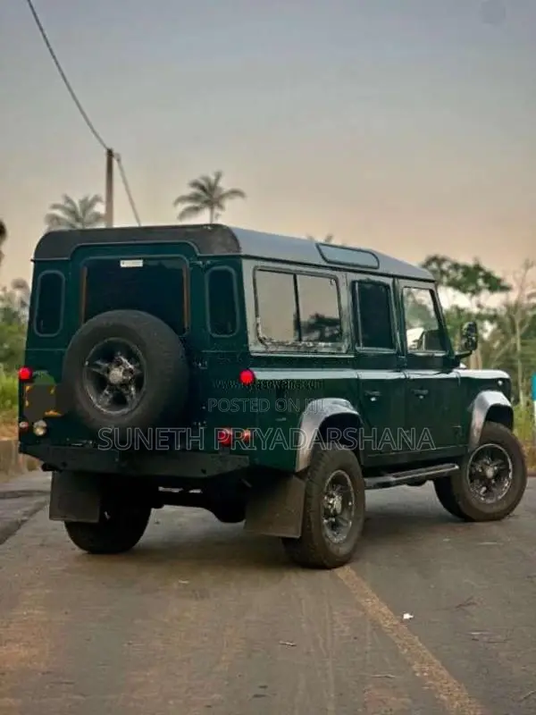 Land-Rover Defender 1984 SUV (Used)