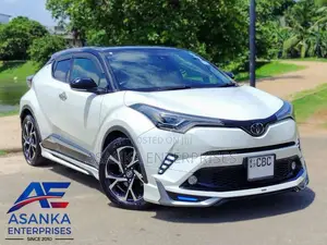 Toyota CHR 2018 SUV (Used)