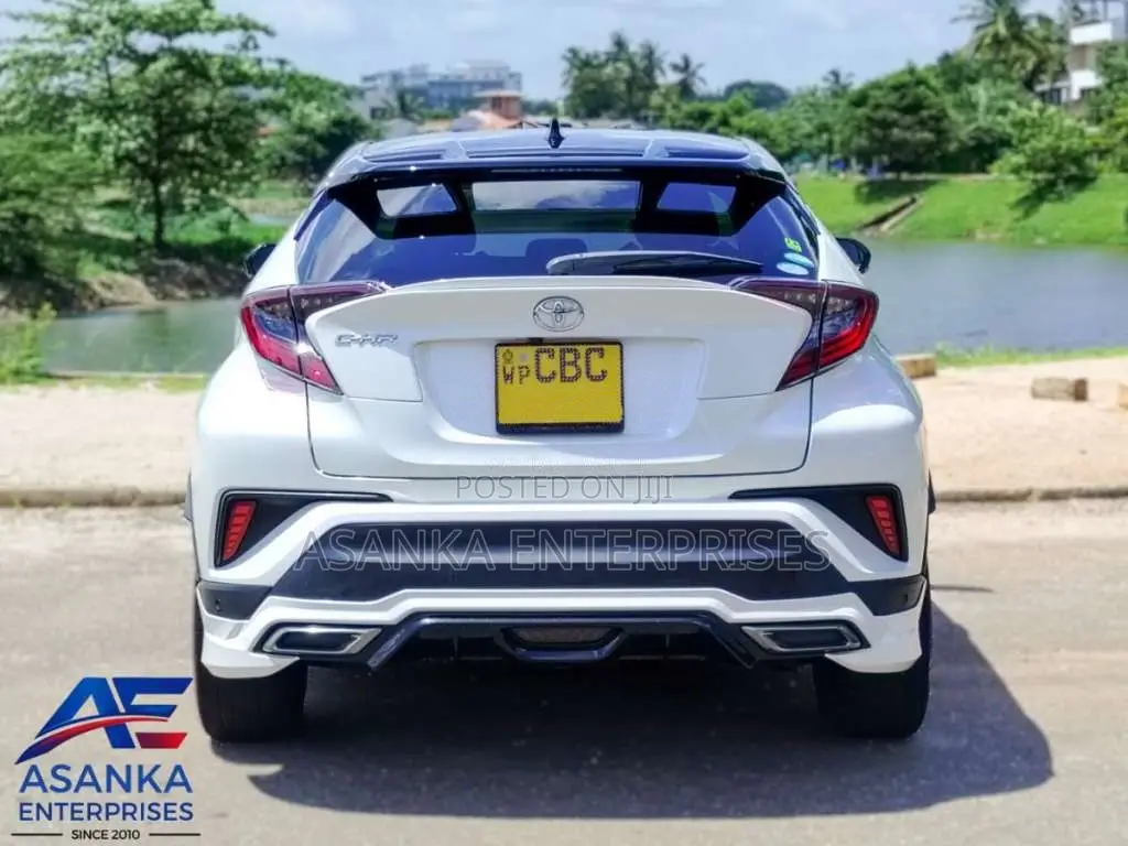 Toyota CHR 2018 SUV (Used)