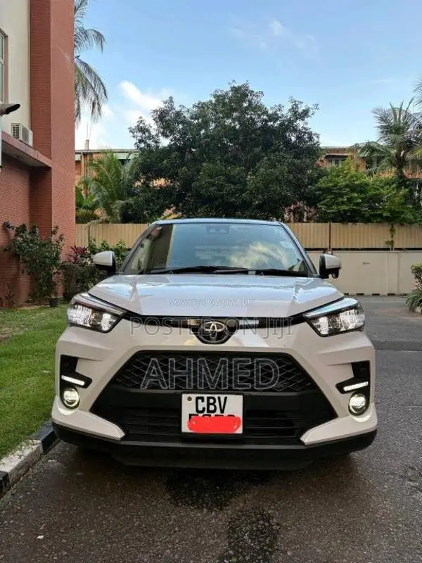 Toyota Raize 2024 SUV (Used)