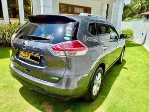 Nissan X-Trail Premium 2016 SUV (Used)