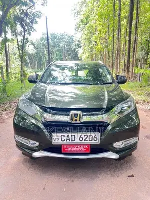 Honda Vezel 2014 SUV (Used)