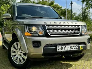 Land-Rover Discovery 4S SDV6 2014 SUV (Used)