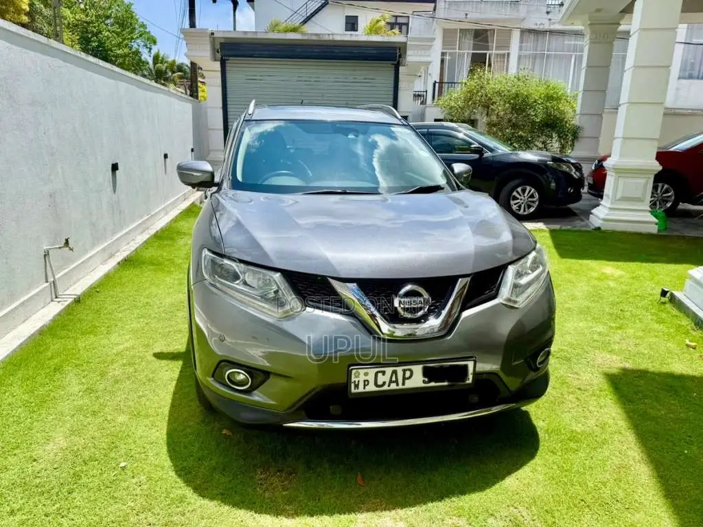 Nissan X-Trail Premium 2016 SUV (Used)