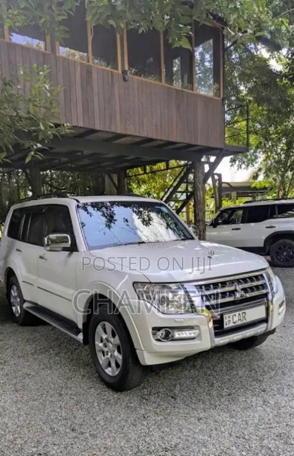 Mitsubishi Montero 2015 SUV (Used)
