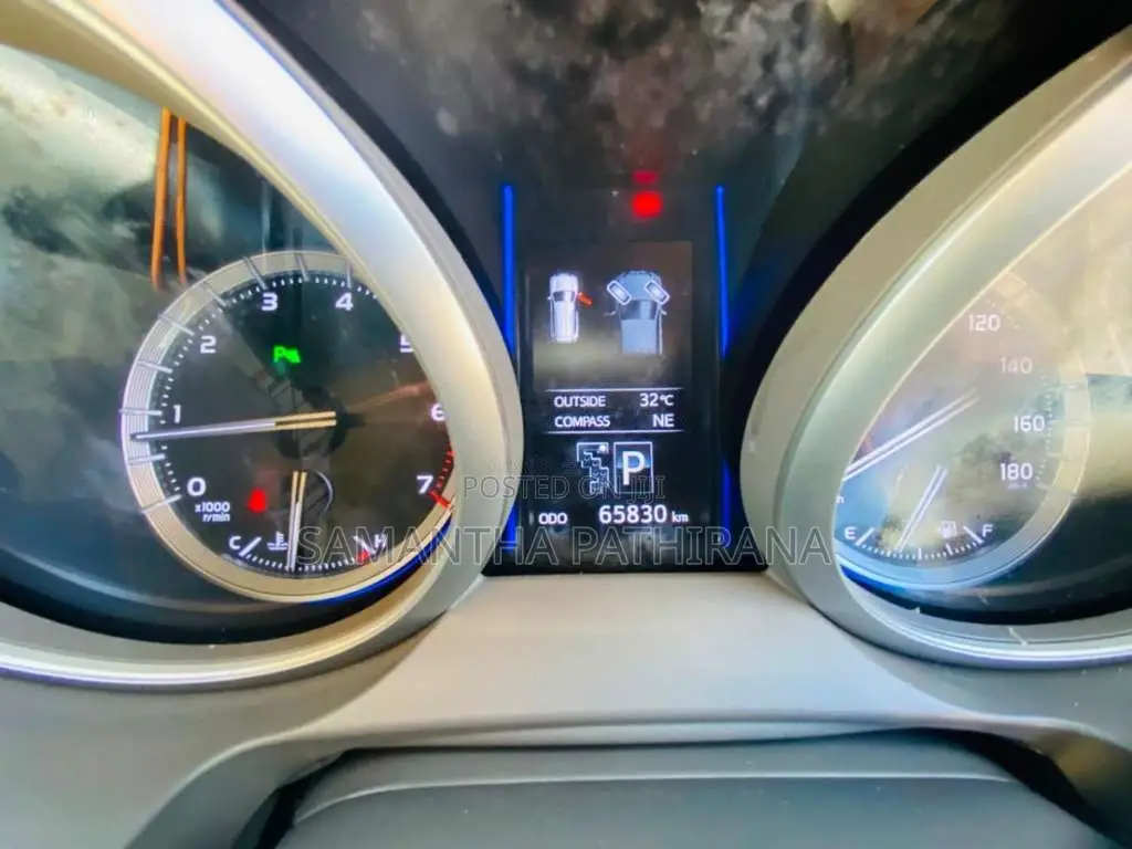 Toyota Prado 2014 SUV (Used)