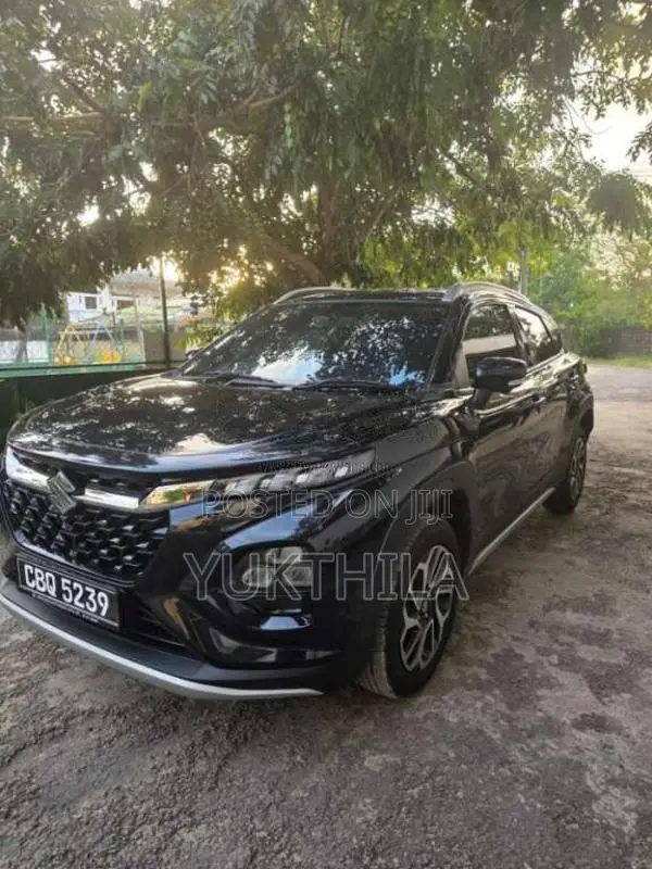 Suzuki Fronx 2025 SUV (Used)