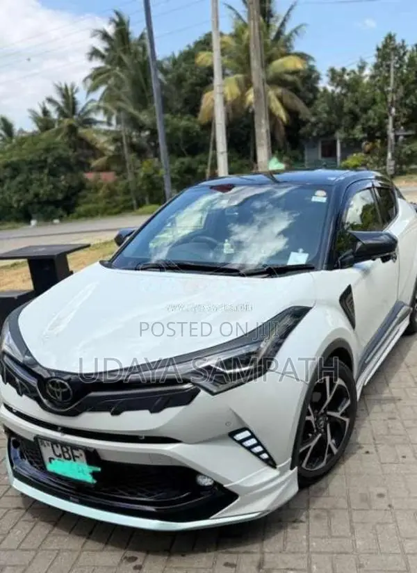 Toyota CHR NGX 10 2018 SUV (Used)